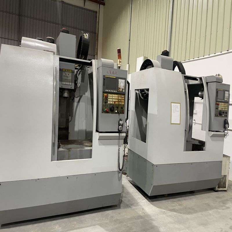 V-20 Machining Center V-20 Machining Center