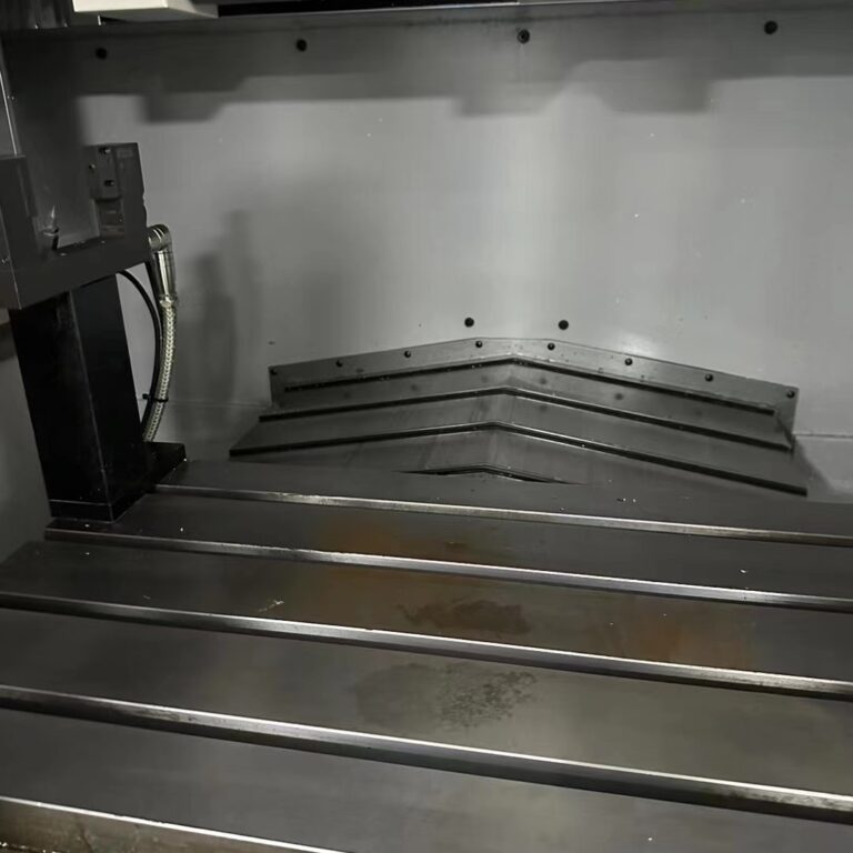 MAKINO V33-5XBHSKF63 Machining Center
