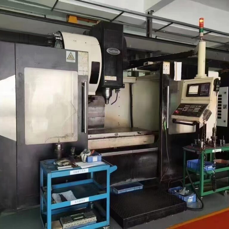 1370 Efficient Machining Center