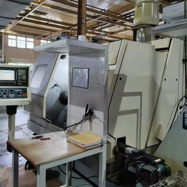 INDEX G200 Präzise CNC-Drehmaschine