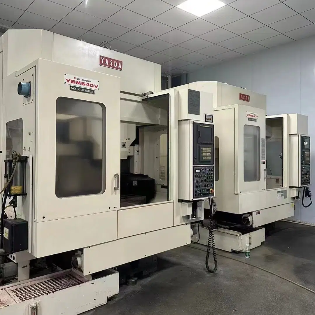 Centre d'usinage efficace YASDA YBM640 Centre d'usinage efficace YASDA YBM640