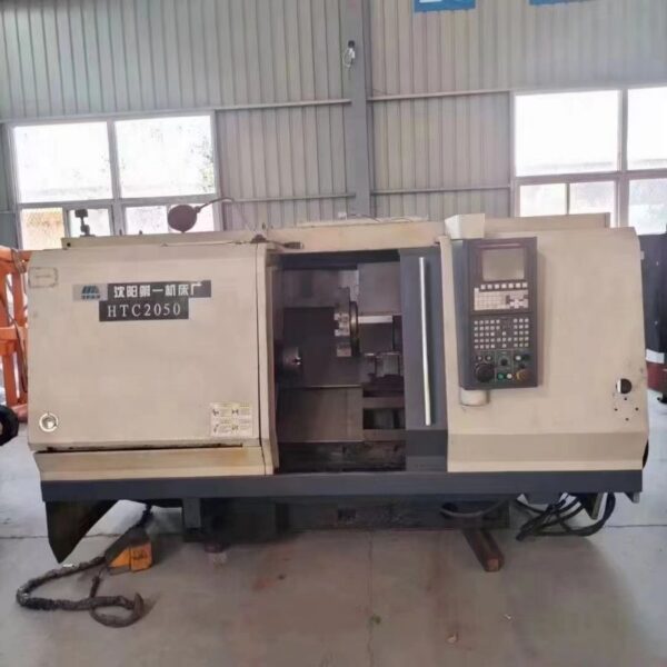 HTC2050 Efficient CNC Lathe