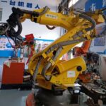 ขายหุ่นยนต์ FANUC R-2000IC270F มือสอง