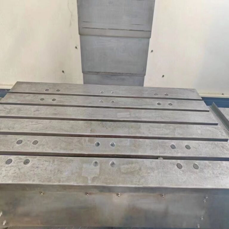 VIGERT VMC1370 Handy Machining Center