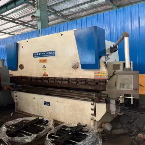 100T3200 Powerful CNC Press Brake