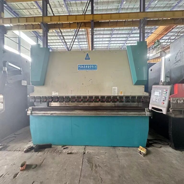 300Tton 4000 Powerful Press Brake