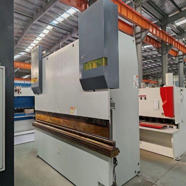 Used LVD 200T4000 Press Brake