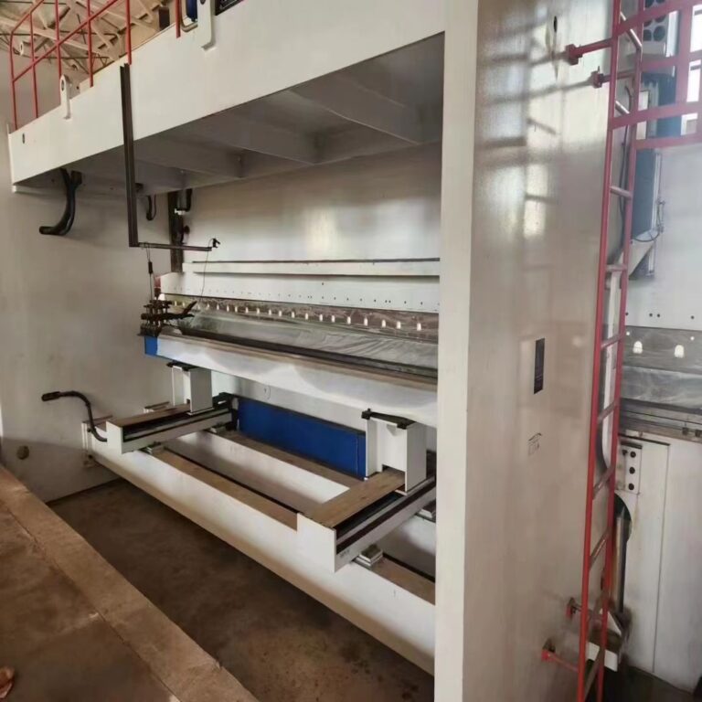 Used YAWEI 800T8200 Press Brake