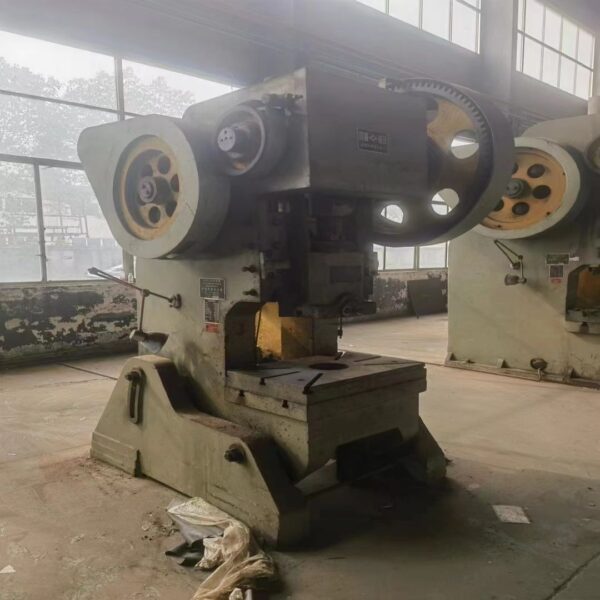 YAWEI JN23-100 Punching machine