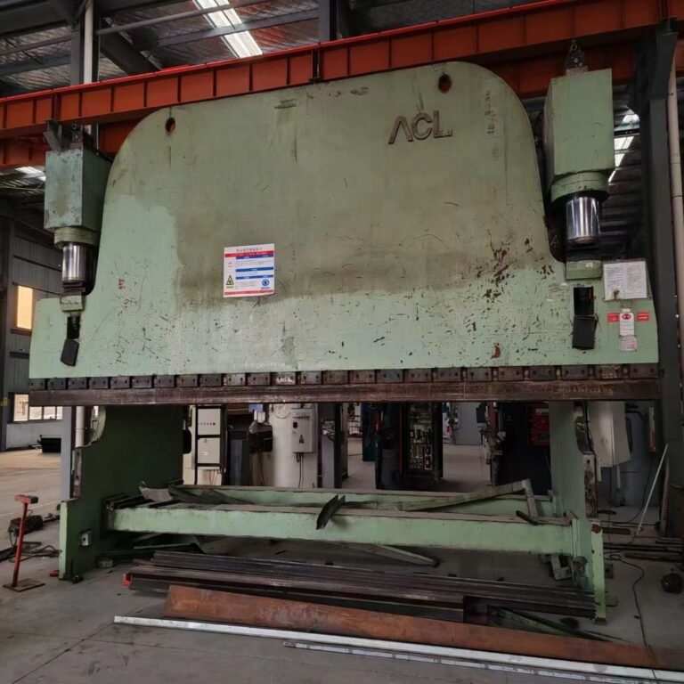 VIGERT 650T8000 Leistungsstarke CNC-Abkantpresse