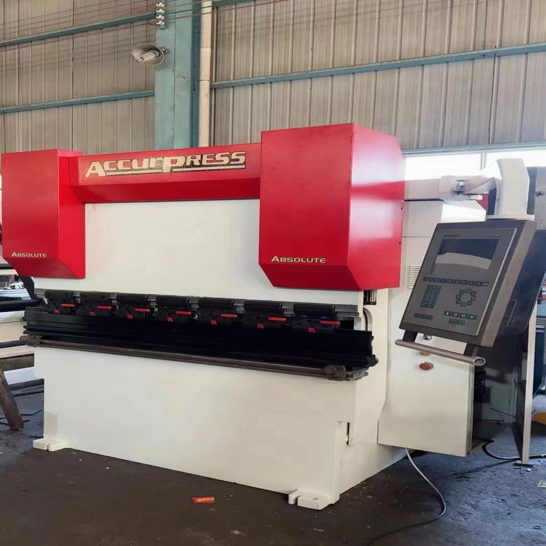 ACCURPRESS 40T1500 Powerful CNC Press Brake ACCURPRESS 40T1500 Powerful CNC Press Brake