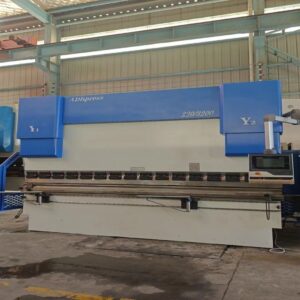 ADH 220T3200 Leistungsstarke CNC-Abkantpresse