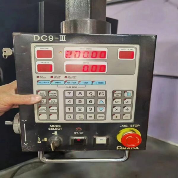 AMADA RG35 Press Brake