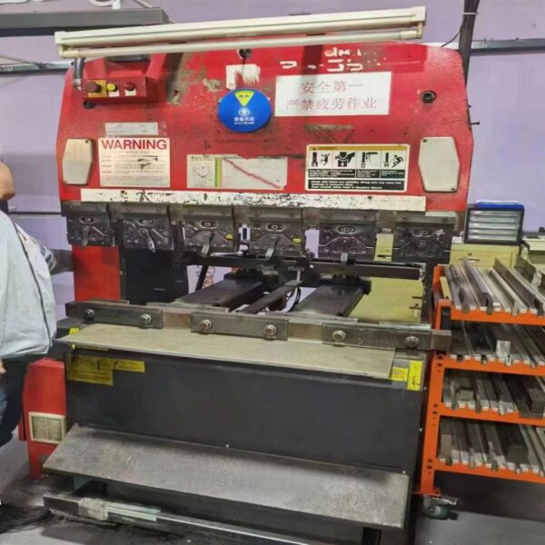 AMADA RG35 Press Brake