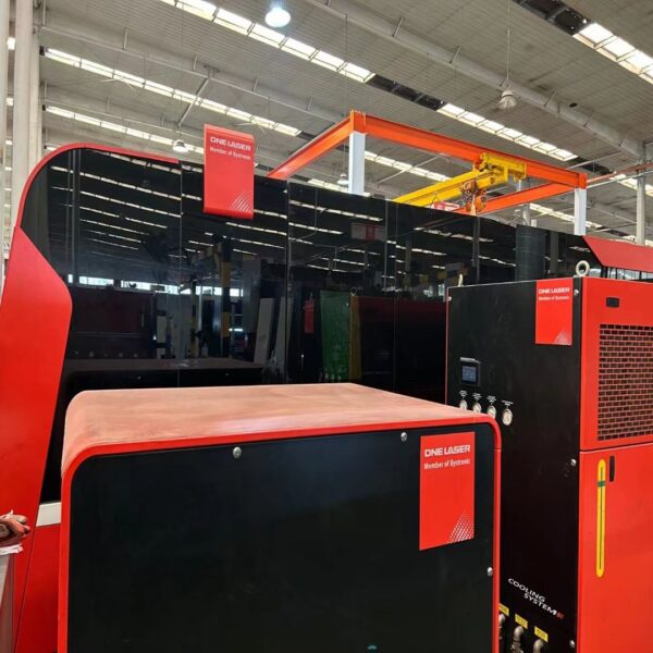 DNE D-SOAR-4015-6000 Laser Cutting Machine