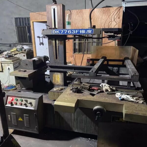 DK7763F CNC Wire-Cut Edm Machine