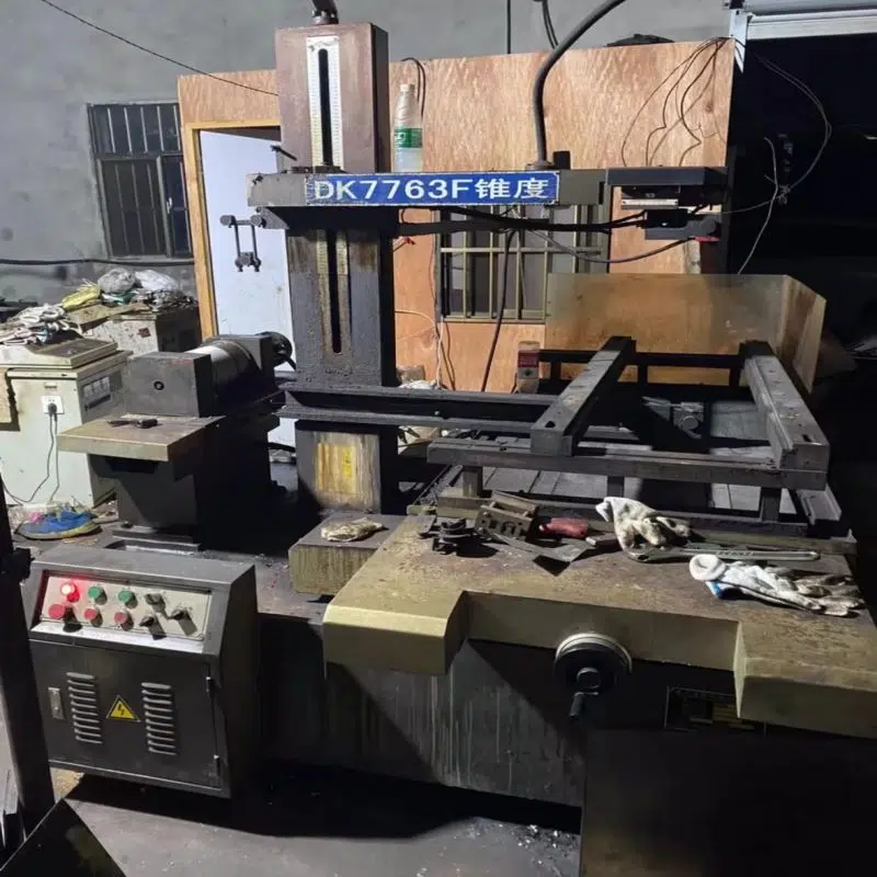 DK7763F CNC Wire-Cut Edm Machine DK7763F CNC Wire-Cut Edm Machine