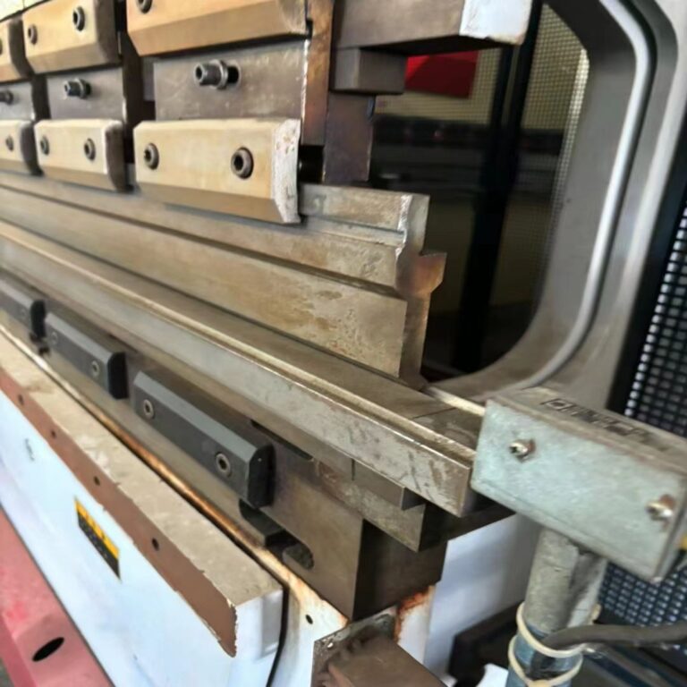 YAWEI 110T4100 CNC Press Brake
