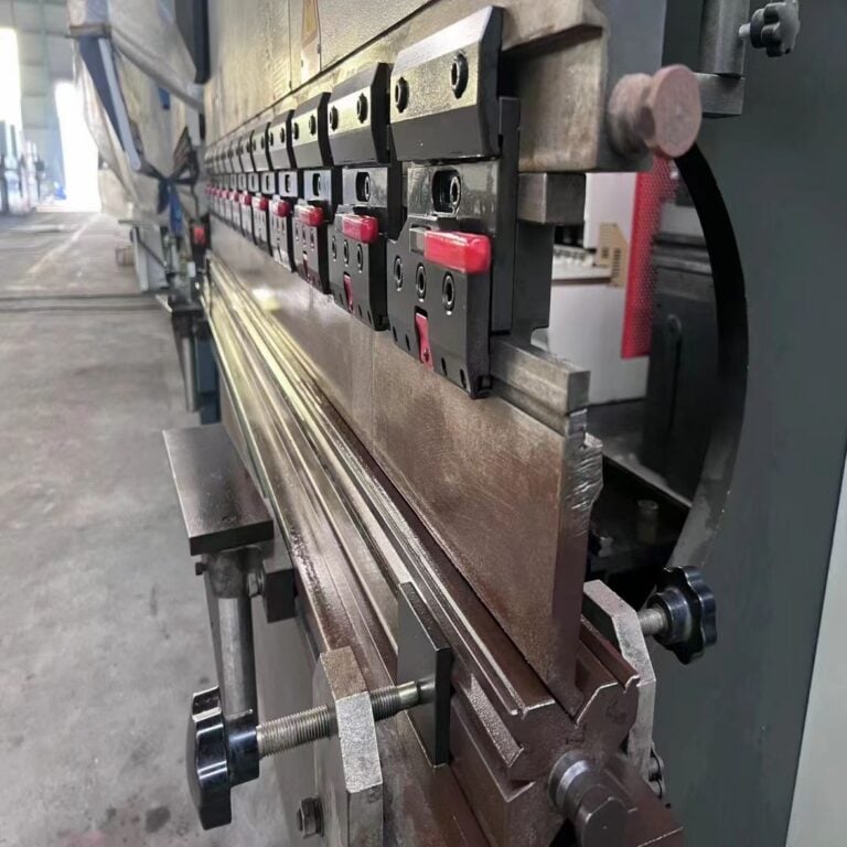 ZYMT WC67K-100T2500 Press Brake