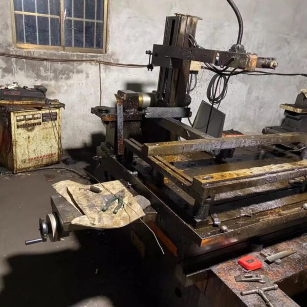 DK7763F CNC Wire-Cut Edm Machine