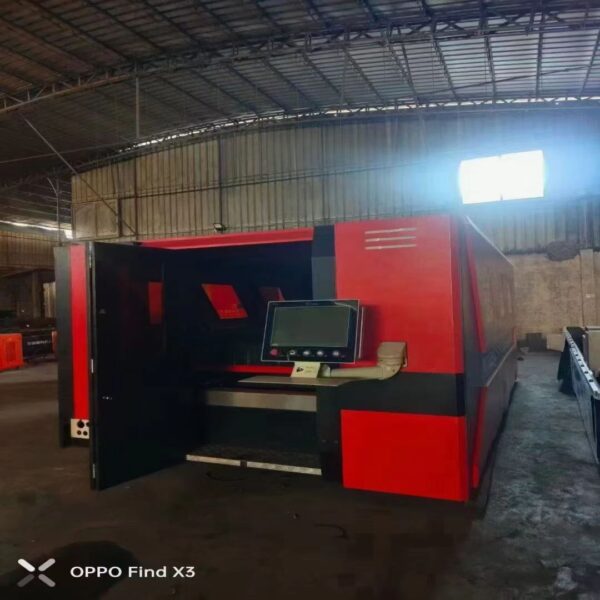 VIGERT BSL-F3015HDE 레이저 절단기