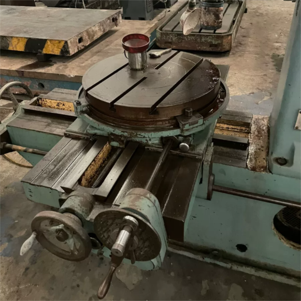 Mașină de formare a angrenajelor B5032