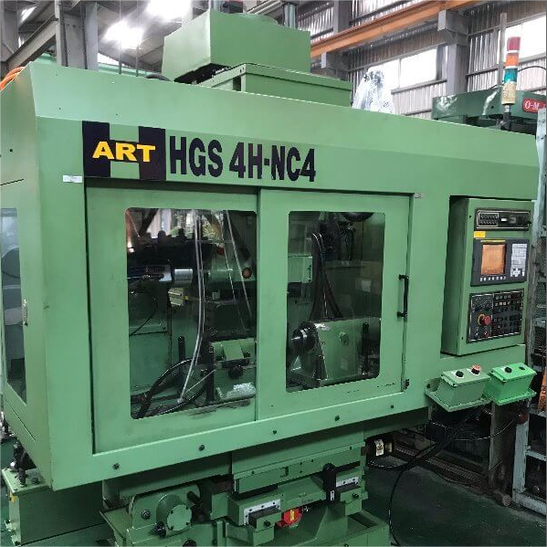 4H-NC4 CNC holicí strojek