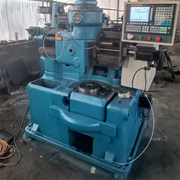 Moldeadora CNC de engranajes Y54