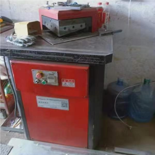 VIGERT MV-6-250 Edge Notcher