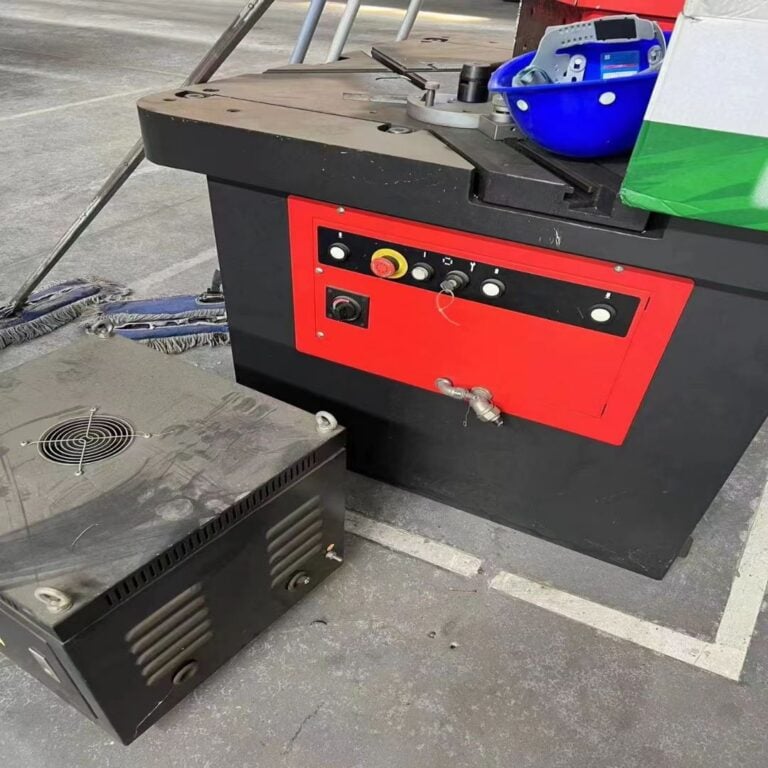 AMADA CSHW220 Notching Machine