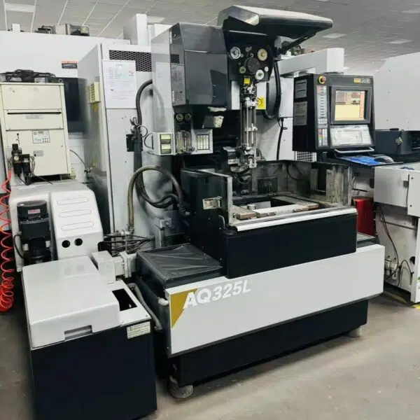 Utilizat SODICK AQ325L EDM cu sârmă