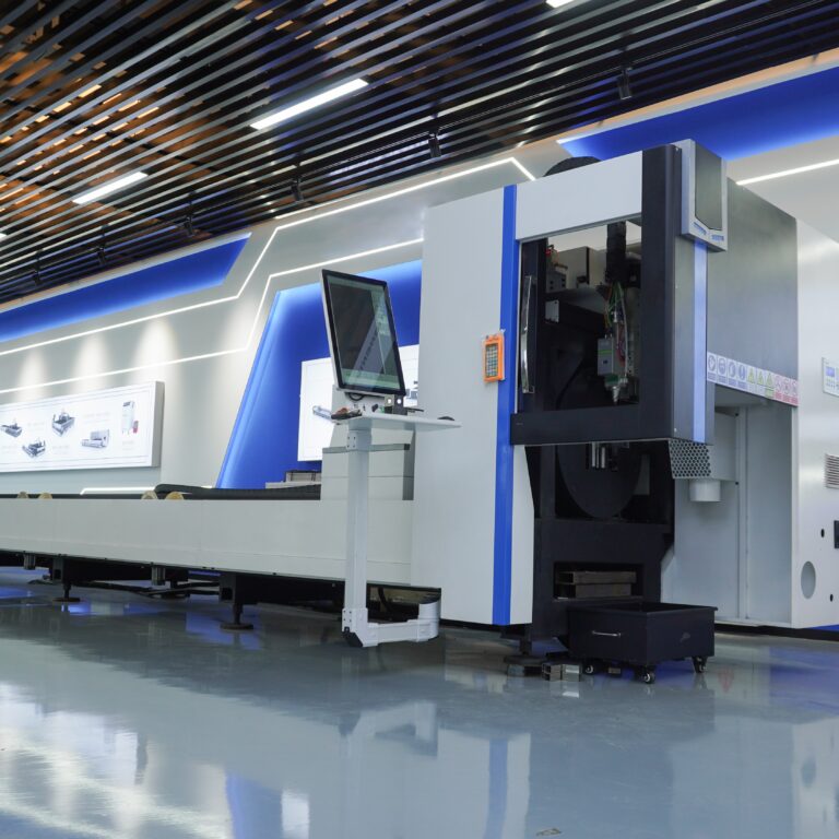 HARSLE 3000W Laser Pipe Cutting Machine