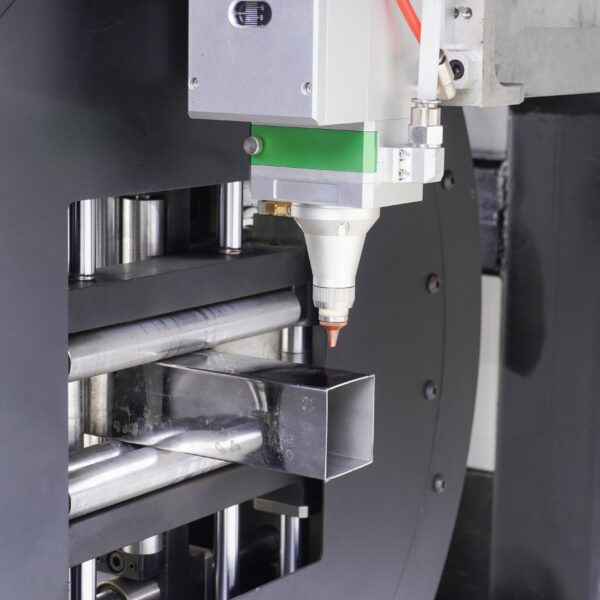 HARSLE 3000W Laser Pipe Cutting Machine