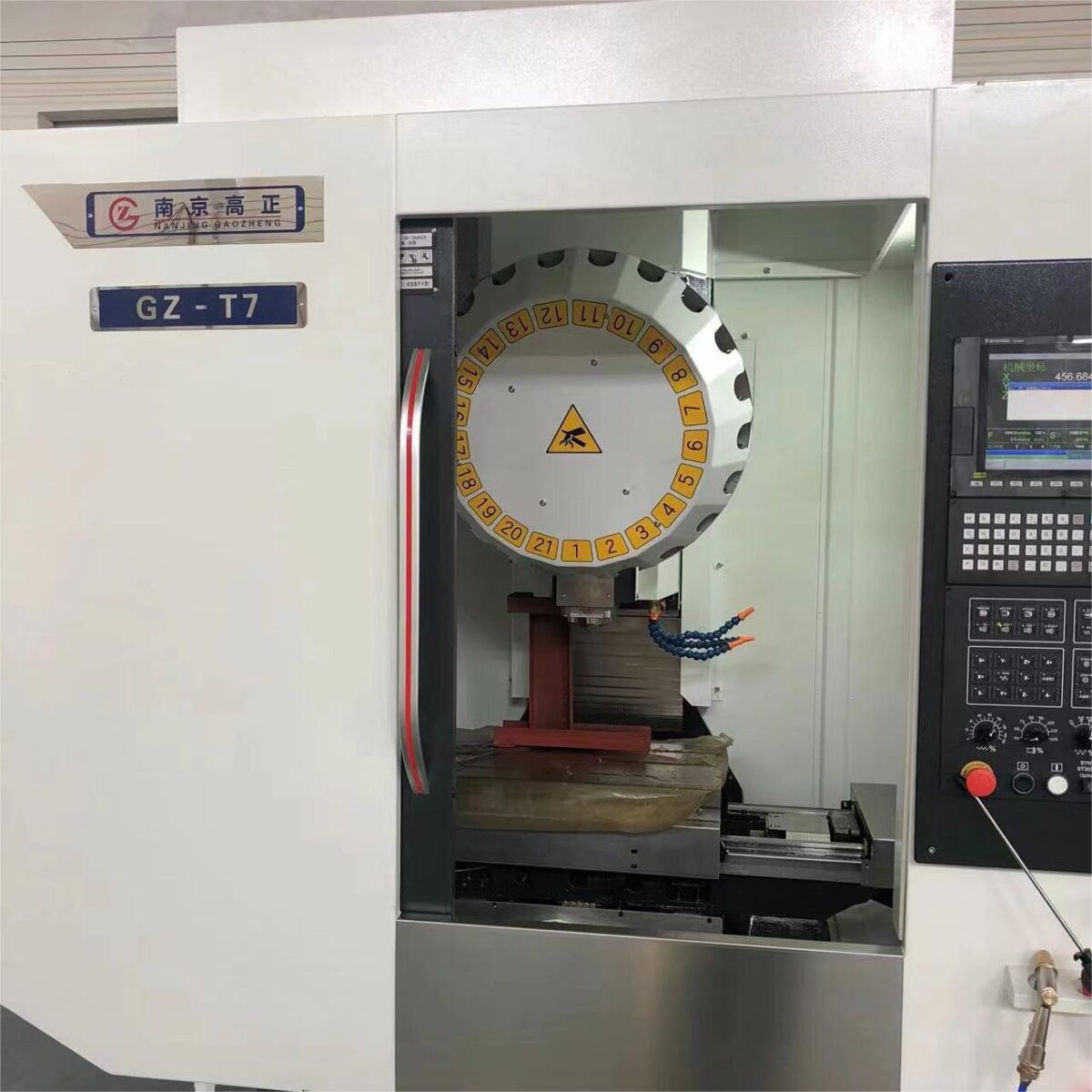 Used VIGERT T7 CNC Drill Tap Center For Sale - Image 2