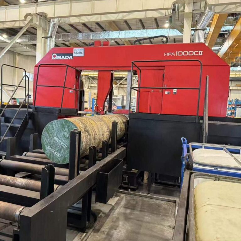 منشار شريطي أفقي AMADA مستعمل HFA1000