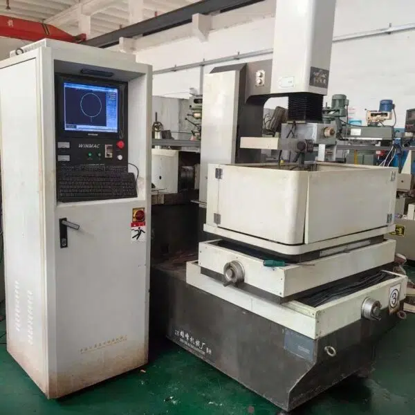 Использованный электроэрозионный станок VIGERT DK7735