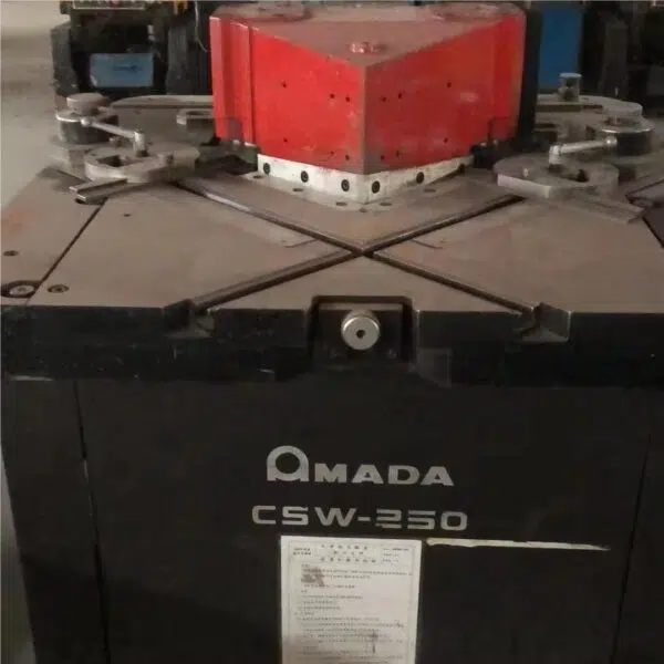 AMADA CSW-250 Hydraulic Notcher
