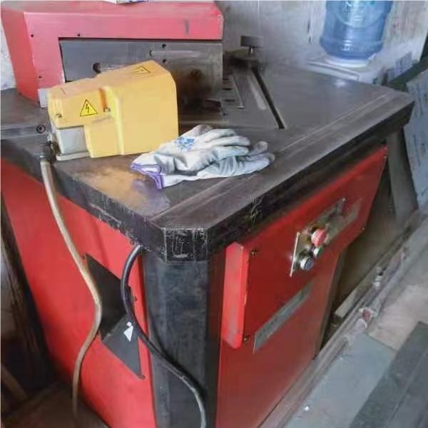 VIGERT MV-6-250 Edge Notcher