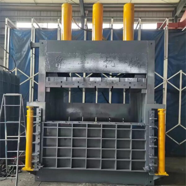 Prasa pionowa YD-500 do kwadratów