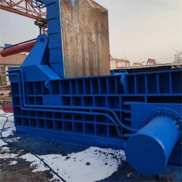 Prasa do bel metalu Y81D-350