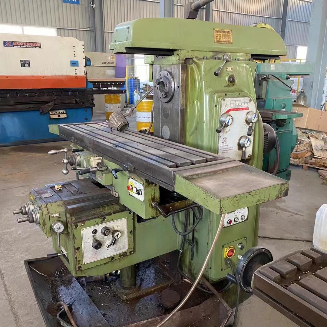 X5042 Milling Machine X5042 Milling Machine
