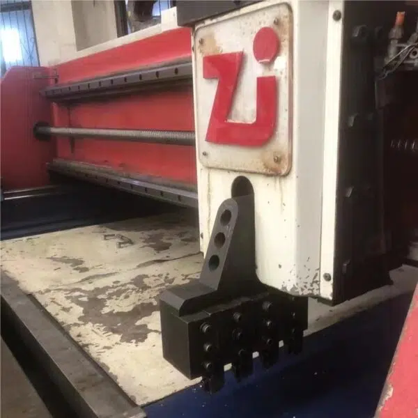 1240 V-Grooving Machine