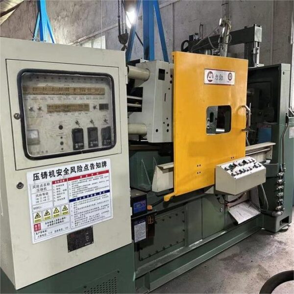 Машина для литья под давлением 280T