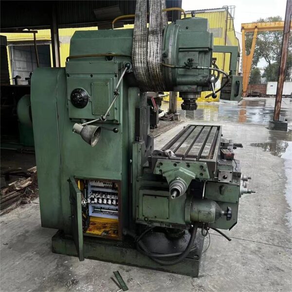 5036 Vertical Turret Mill