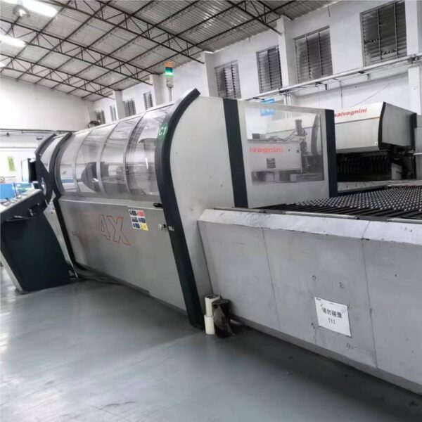 SALVAGNINI P4 2516 เครื่องดัดแผง