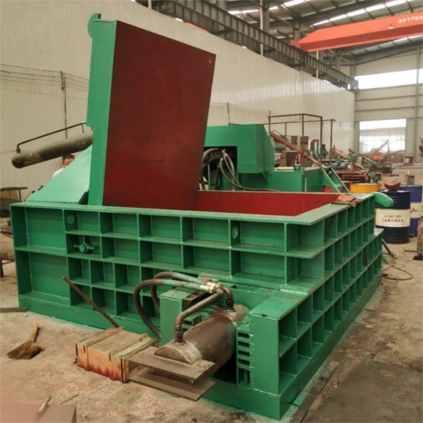 300-Tonnen-Ballenpresse