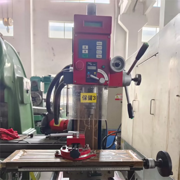 9522C Vertical Knee Mill