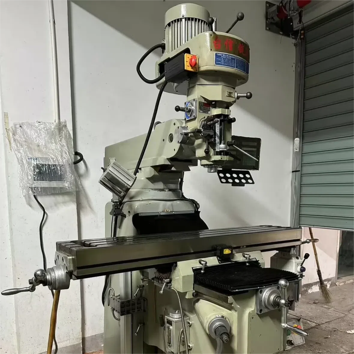 Máy nghiền đầu gối đứng 4M Máy nghiền đầu gối đứng 4M