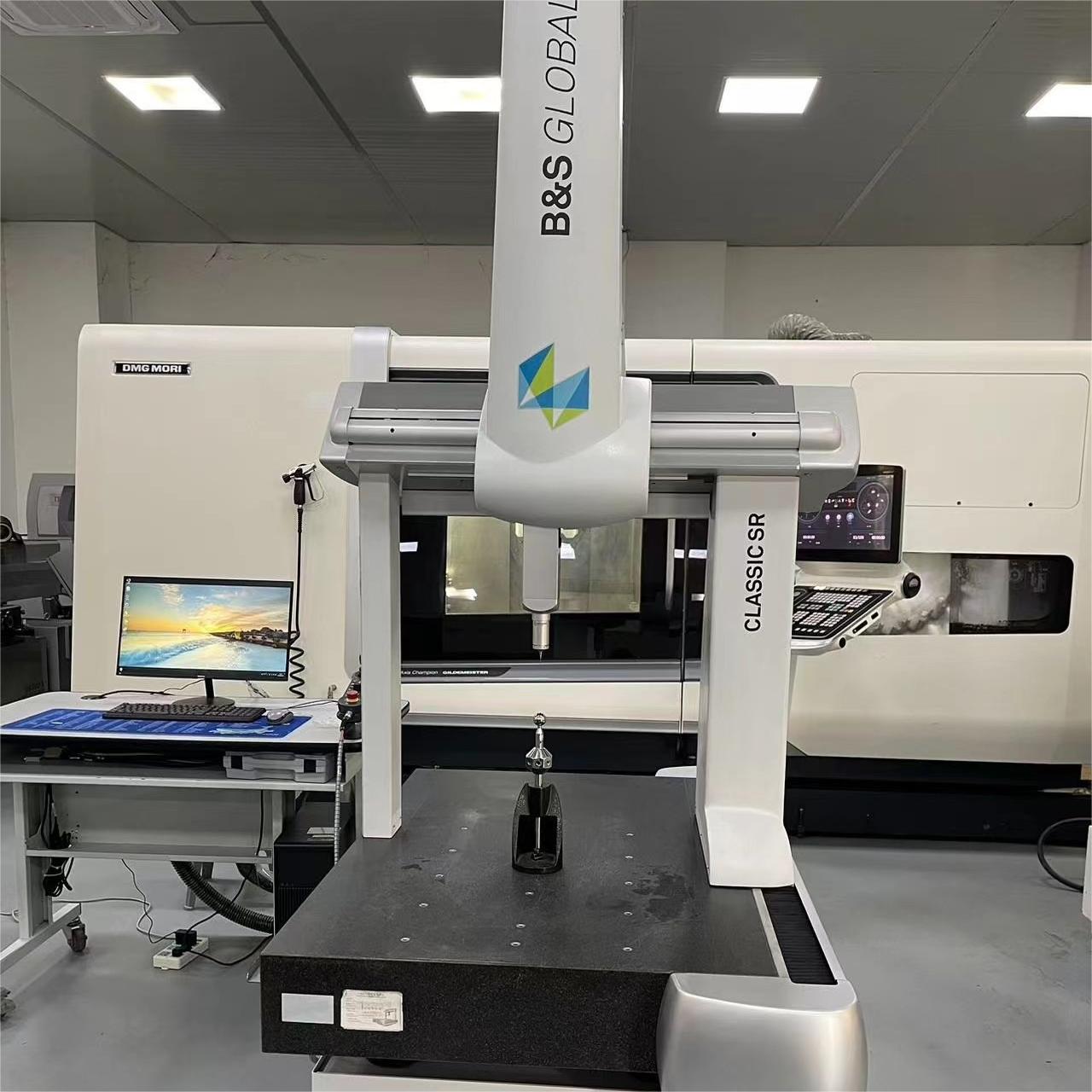 CLASSICSR 575 Coordinate Measuring Machine (2) Máquina de Medição por Coordenadas CLASSICSR 575