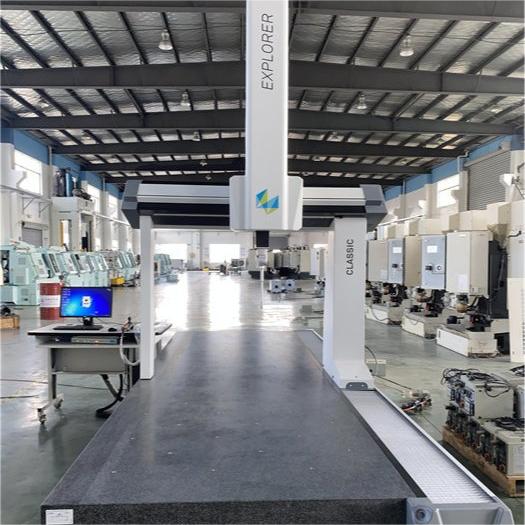 EXPLORER103008 Coordinate Measuring Machine